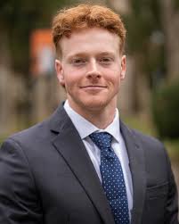 Meet Spring 2025's COO, Efrain Jimenez! Sector: IT Major: Business  Finance/Analytics Plans after Graduation: Short-term goal is to work at  Stifel; Long-term goal is to specialize as a Financial Analyst in Texas