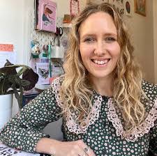 Laura Barnes's Instagram, Twitter & Facebook