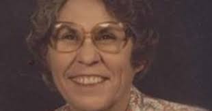 Vivian Bee's Instagram, Twitter & Facebook