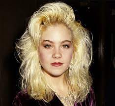 Pin By Marylynn Wills On The Eighties 80s Big Hair 1980s Makeup And Hair Big Hair