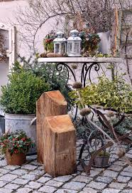 Innenhofdekoration Im Winter Aussendekoration Mit Naturmaterialen Dekoration Mit Zink Shabby Garde In 2020 Hof Dekorationen Wintergemuse Anbauen Aussendekoration