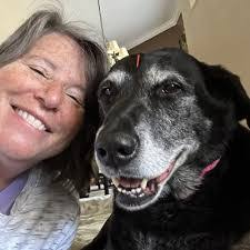 Suzanne Rau's Instagram, Twitter & Facebook