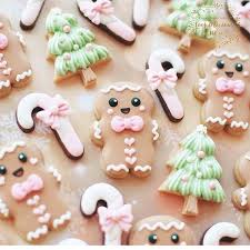 What Did The Gingerbread Man Put On His Bed A Cookie Sheet Sorry For That Dad Joke I M Freshly Back Fr Gingerbread Gingerbread Man Christmas Treats