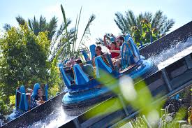 The park is based on a formula pioneered by disneyland in california and further employed at the magic. Disneyland Paris Tickets Angebote So Sparen Sie Bis Zu 45