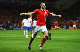 Wales hat einer desolaten russischen mannschaft bei der em 2016 ihre grenzen aufgezeigt. Fussball Em 2016 Hohn Und Spott Nach Wales Sieg Gegen Russland Fussball Stuttgarter Zeitung