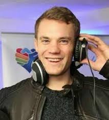 La Santa Sede informó que el Papa Francisco falleció a sus 88 años. 😔🎗 El  argentino asumió en 2013 y fue Papa durante 12 años de la Iglesia Católica.  ⛪️ Durante su