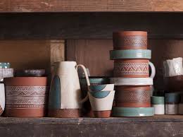 Choosing a decorating style that reflects your personality can be a challenge. Warm And Casual Southwest Style Is Hot In Decor