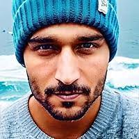 Amber Cluff's Instagram, Twitter & Facebook