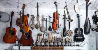 This is a list of musical instruments, including percussion, wind, stringed, and electronic instruments. These Are The 9 Easiest Musical Instruments To Learn For Adults Over 50 Tonara