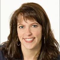 Simone Perry's Instagram, Twitter & Facebook