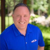 Adrian Donovan's Instagram, Twitter & Facebook