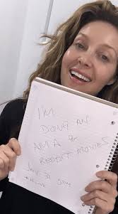 Alaina Huffman, who played Lt. Tamara Johansen in Stargate Universe, is  doing an AMA/Q&A in /r/movies. It's live now, and she'll be back tomorrow  Friday 1/31 to answer questions, for anyone interested! :