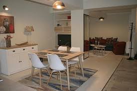 Apartament Elegant Decomandat Compus Din Living Si Bucatarie Deschisa Dormitor Baie Si Spatiu Depozitare Mobilat Si Utilat Nou Home Home Decor Furniture