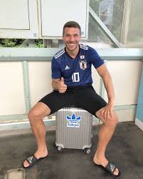 Monika puchalski also known as monika podolski is the wife of lukas podolski a polish player with the german national team, who currently plays with arsenal. Ivor Legoff Lukas Podolski Feet Lukaspodolskifeet S