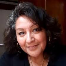 Loretta Lopez's Instagram, Twitter & Facebook