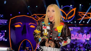 Emilio osorio y karol sevilla unen sus voces para interpretar un nuevo tema que surgió durante la pandemia, titulado coro de amor, que fue escribiéndose por video llamada y que contiene una mezcla de ritmos en donde sobresale la cumbia para poner a bailar a sus respectivos fans. Yuri Ventila Detalles Sobre El Supuesto Romance Entre Emilio Osorio Y Karol Sevilla Puro Show