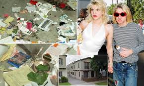Never Before Seen Photographs Reveal Kurt Cobain S Los Angeles Apartment Daily Mail Online