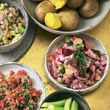 Rote Bete Salat Mit Staudensellerie Unser Vegetarischer Rote Bete Salat Mit Staudensellerie Ist Eine Gute Idee Fur Eine Rote Bete Salat Salat Mit Rote Bete