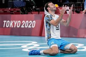 Luciano de cecco (born 2 june 1988) is an argentine volleyball player, member of the argentina men's national volleyball team and italian club cucine lube civitanova, participant of the olympic games (london 2012, rio 2016, tokyo 2020), silver medallist of the south american championship (2007, 2009, 2011, 2013) and gold medallist at the 2015 pan american games, 2018 italian champion. Xdcsnxmlb0aikm