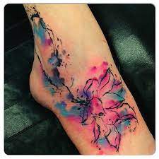 Colors are heaped on top of it afterwards, of course, or used to fill in the spaces in between the lines. Beautiful Watercolor Tattoo Http Instagram Com Shayneswenson Foot Tattoos Tattoos Trendy Tattoos