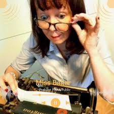 Quatrième saison de notre podcast Poète Public ! En plus du traditionnel  slam, retrouvez toujours cette année un mois sur deux en complément, une  interview menée par le tandem Laura Dans L'air