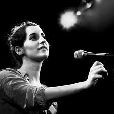 She won the grote prijs van nederland, a national competition for musicians, in 2009. Eefje De Visser Live At Noorderslag 2012 Nights At The Roundtable Rock Without Borders Edition Past Daily News History Music And An Enormous Sound Archive