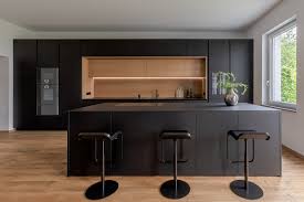 Wohnung küche küche neu gestalten küchendesign haus küchen küchenstil moderne bauernhaus küchen haus renovierung ideen. Schwarze Kuchen Als Eyecatcher Bora Kuchendesign Bora