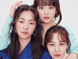 2015년 영화 간신 으로 데뷔했으며 많은 작품에서 단역과 조연으로 활동했다. ì „ì—¬ë¹ˆ ë§ˆë¦¬ëŒë ˆë¥´