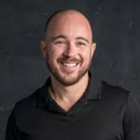 2100+ perfiles de «Patchett»