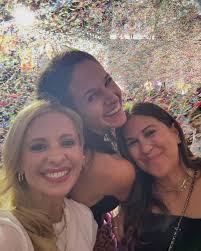 sarah michelle gellar (@SMGellabrity)