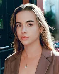 Holly Lou in crazy wind 🍃 Kodak Aerocolor IV 100 🎞️ Catch light c/- my  shirt 🔦 #sydneyfilmphotographer #kodakaerocolor #sydneymodel  #kodakportra400 #sydneymodelsearch #kodakportra160 #filmportrait  #kodakportra800 #filmphotographer #kodakgold200 ...