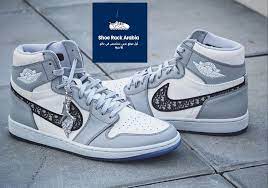 تعاون 2020 بين ديور وجوردون مزيج بين عالمين sneaker head nike air force sneaker shoes