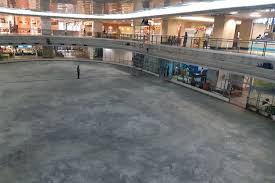 Azmi abubakar bukan keturunan tionghoa dan tidak berkaitan dengan tiongkok. Mal Taman Anggrek Kembali Buka Arena Ice Skating Belum Beroperasi