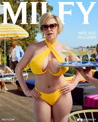 Dee Williams – OC Modeling™