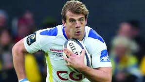 Malgré une belle entame, le match est coincé dans un faux rythme, bloqué par trop fautes et des erreurs à répétition, les ciel et blanc rentrent aux vestiaires à 5 points de toulonnais. Toulon And Clermont To Secure Bye To Play Off Semi Finals Sport360 News