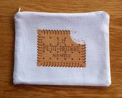 Sur Commande Pochette Trousse Ornee D Un Biscuit Petit Etsy Petit Beurre Trousse Etsy