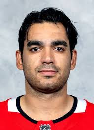 Player photos for the 2010-11 London Knights at hockeydb.com