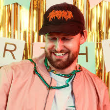 HAPPIEST LATE BIRTHDAY TO OUR VERY OWN CASEY BALLLLLLLL ! He is the sultan  of shreddage, the wizard of pedals, and the homiest of homies ❤️ His  birthday was two days ago,