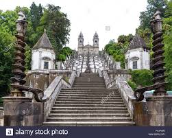 Francisco moura has been out of action since november and is not. Treppe Der Funf Sinne Bom Jesus Do Monte Heiligtum Von Braga Porto Braga District Portugal Europa Stockfotografie Alamy