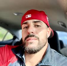 Listos para hoy en Río Grande ??? Estaremos hoy en la plaza pública de Río  Grande, 1:30-5:30pm mientras duren. Una anécdota de la venta de ayer en  Guayama, lo cual fue una