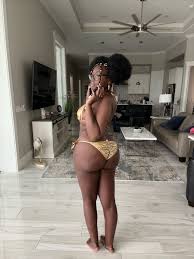 Sensual stripper dance by Honeydancer OnlyFans