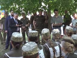 May 30, 2021 · министерство иностранных дел украины выражает глубокие соболезнования в связи со смертью чрезвычайного и полномочного посла украины в королевстве таиланд андрея бешты. 99 Devushek Za Paradnuyu Formu Homchak I Taran Vstretilis S Kursantkami Kotorye Budut Marshirovat Na Parade V Den Nezavisimosti Gordon