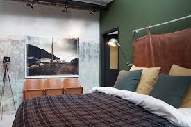 Therefore, designing a bedroom equals to personalizing a private layout that acts not only as a designing any men's bedroom are typically easy. 70 Stylish And Sexy Masculine Bedroom Design Ideas Digsdigs