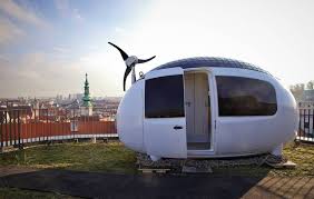 Die Ecocapsule Kommt Autarkes Wohnen Im Eiformigen Mini Haus Lilli Green