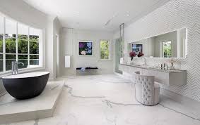 Former boxer and hype machine floyd mayweather has a new glitzy pad — and it's a knockout. Floyd Mayweather Kauft 25 Mio Anwesen In Beverly Hills