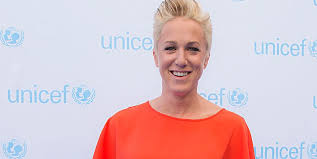 She won one bronze medal in the olympic games. Kajsa Bergqvists Hemliga Brollop Stoppa Pressarna Kandisar Kandisnytt Hant Extra Se Hor Noje