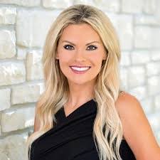 Leah Vanwinkle's Instagram, Twitter & Facebook