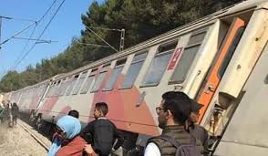 وشهدت مصر في السنوات القليلة الماضية حوادث قطارات متفرقة، كان أبرزها انقلاب قطار العياط في سبتمبر/أيلول عام 2016، مما أسفر عن وفاة خمسة أشخاص، وإصابة 27 آخرين. Oncf ØªØ¹Ù„Ù‚ Ø¹Ù„Ù‰ Ø­Ø§Ø¯Ø« Ø¥Ù†Ù‚Ù„Ø§Ø¨ Ù‚Ø·Ø§Ø± Ø¨ÙˆØ³ÙƒÙˆØ±Ø© Ø§Ù„Ù…ØµØ¯Ø± Ù…ÙŠØ¯ÙŠØ§