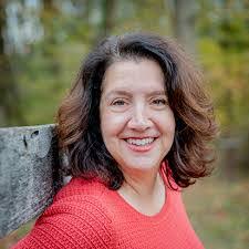 Amy Kurtz's Instagram, Twitter & Facebook