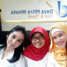 The enterprise operates in the wholesale trade agents and brokers industry. Daya Mitra Wisata Tour And Travel Home Facebook